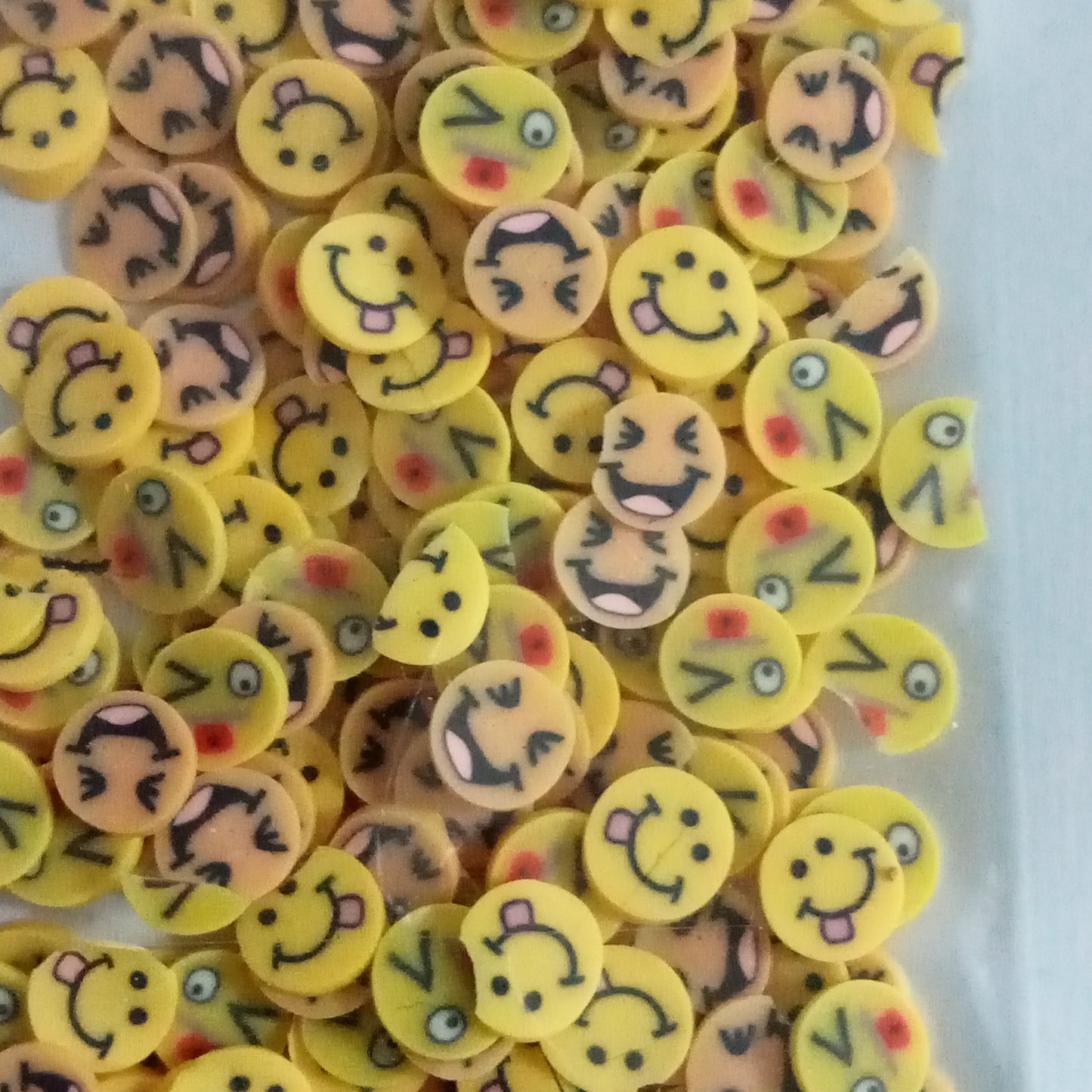 Smiley Face Nailart